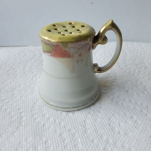 VINTAGE HAND PAINTED ONLY HAD ONE  SALT OR PEPPER SHAKER.